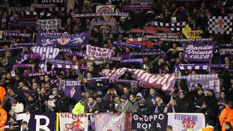 Gemellaggio culturale e batticuore viola: Firenze freme