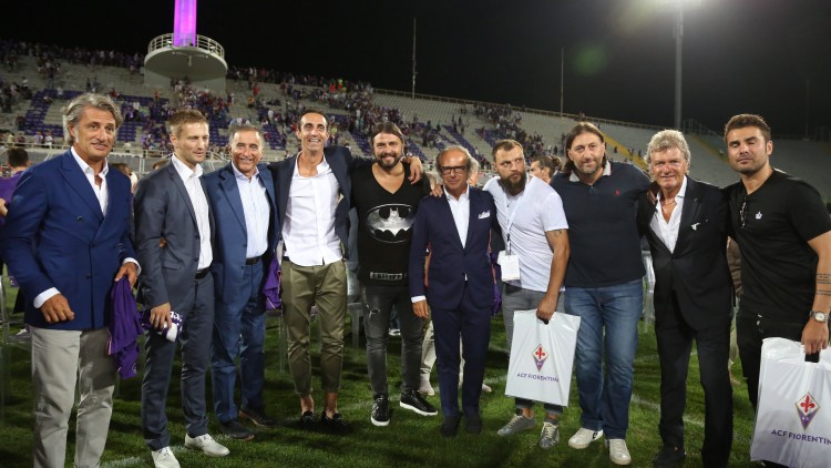 Emozioni da Brivido, le foto della notte dei 90 anni viola