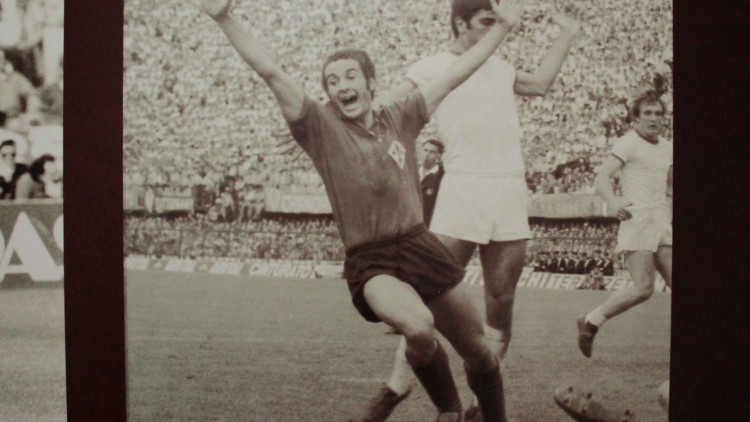 Chiarugi festeggia i 70 anni, il suo gol alla Juve valse lo Scudetto viola. Il video