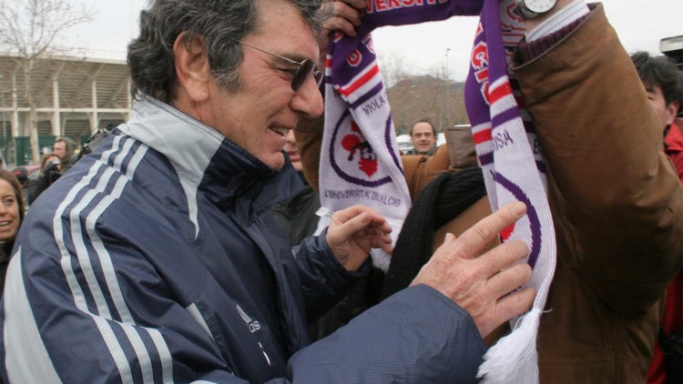 Dino Zoff, uno sprazzo di viola in mezzo a tanto bianconero e azzurro