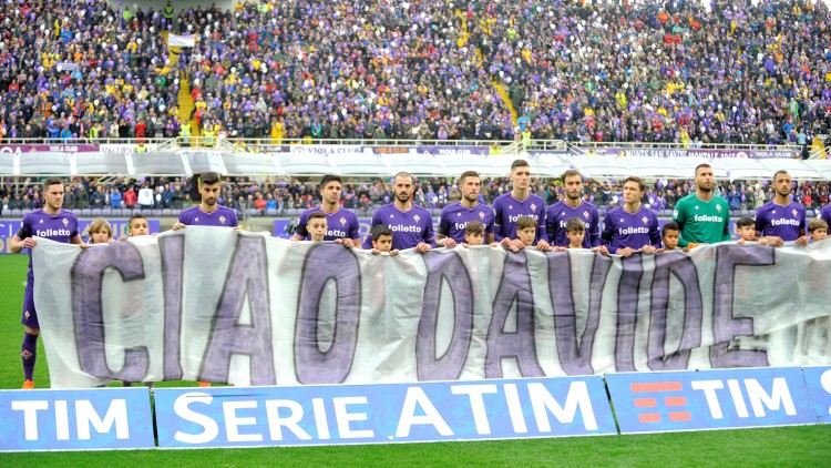 Tutto il Franchi per Davide Astori. Le foto