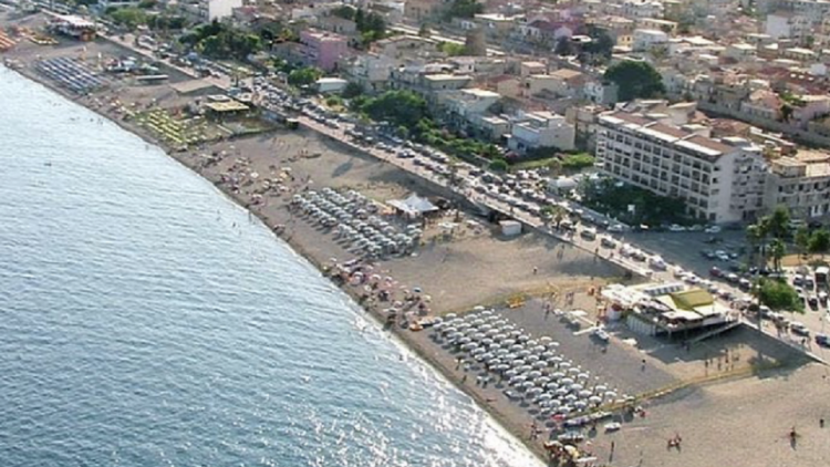 L’amico d’infanzia a Marina di Gioiosa: “Rocco ha sempre amato il pallone. Il suo segreto? La caparbietà”